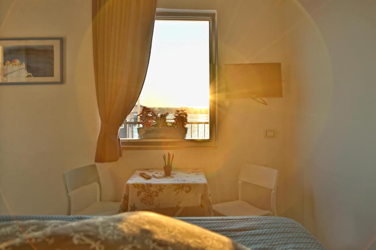 Hotel Darsena Pozzuoli Exterior foto