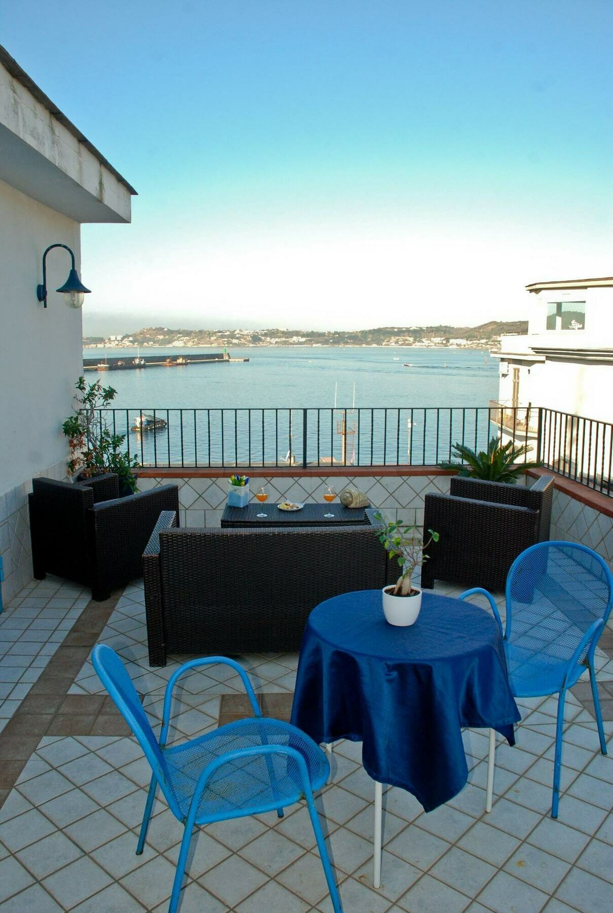 Hotel Darsena Pozzuoli Exterior foto